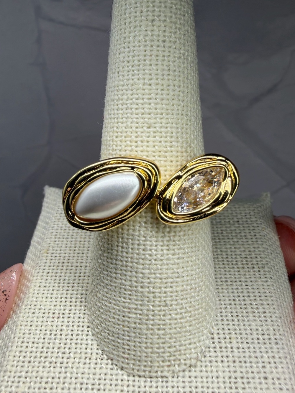 Ring 18K Gold-Plated Pearl & CZ Bezel Set Ring Cubic Zirconia Size 8.5 NEW